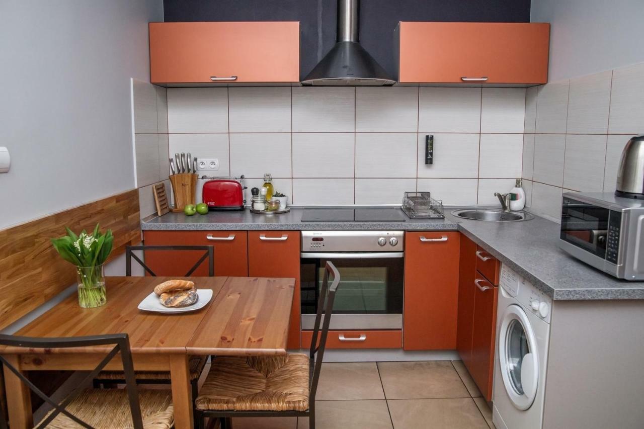 Red Kurka Apartments Краків Екстер'єр фото